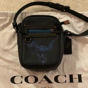 Adorable Coach leather dark blue pouch